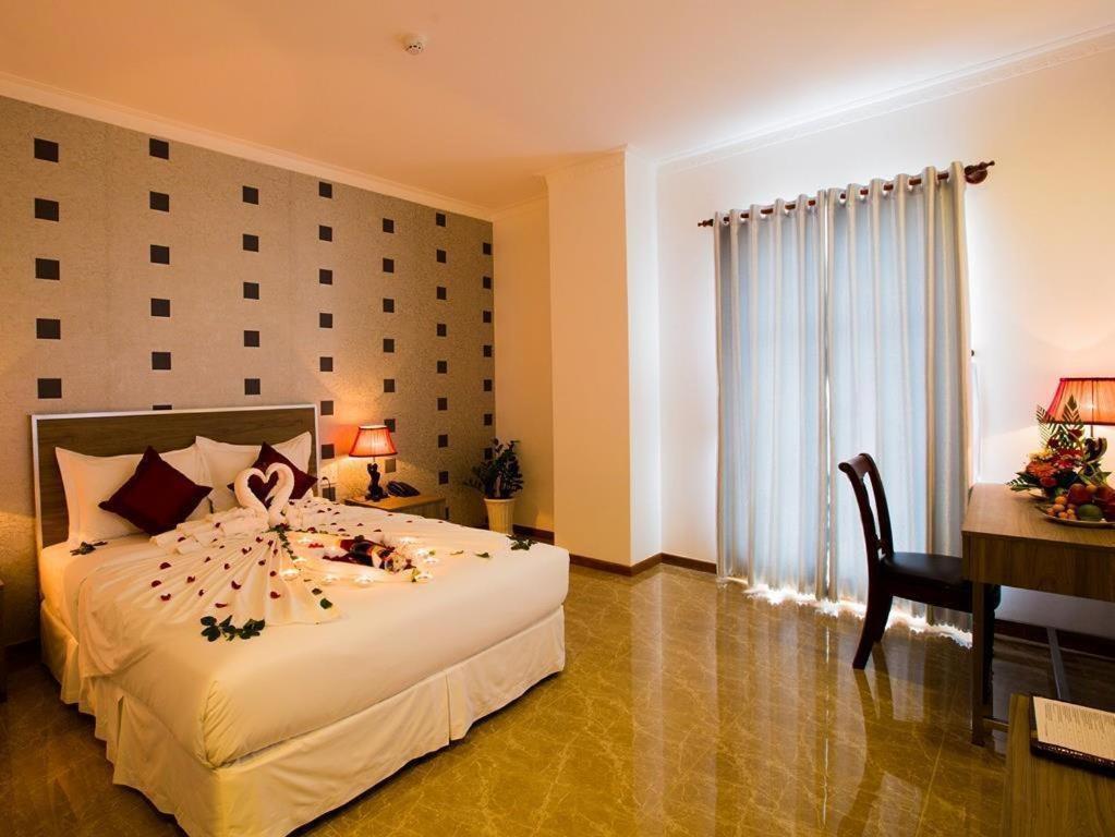 Den Long Do Hotel Να Τρανγκ Εξωτερικό φωτογραφία