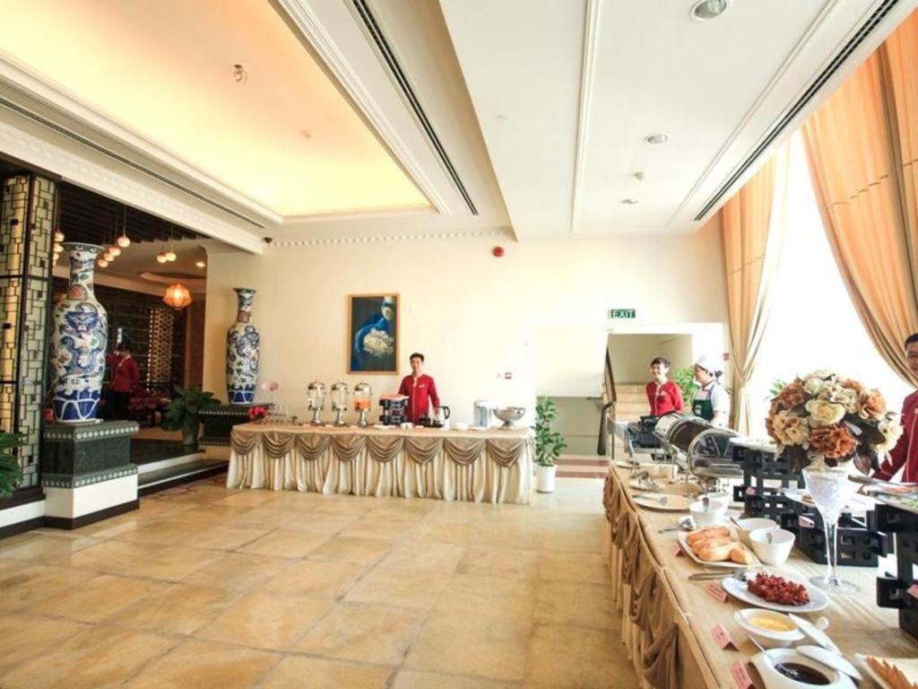 Den Long Do Hotel Να Τρανγκ Εξωτερικό φωτογραφία