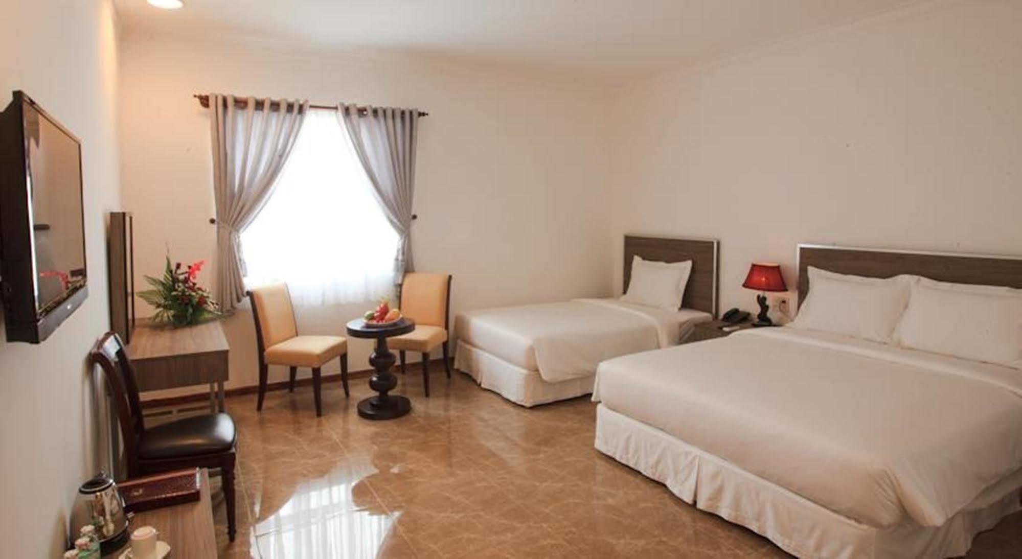 Den Long Do Hotel Να Τρανγκ Εξωτερικό φωτογραφία