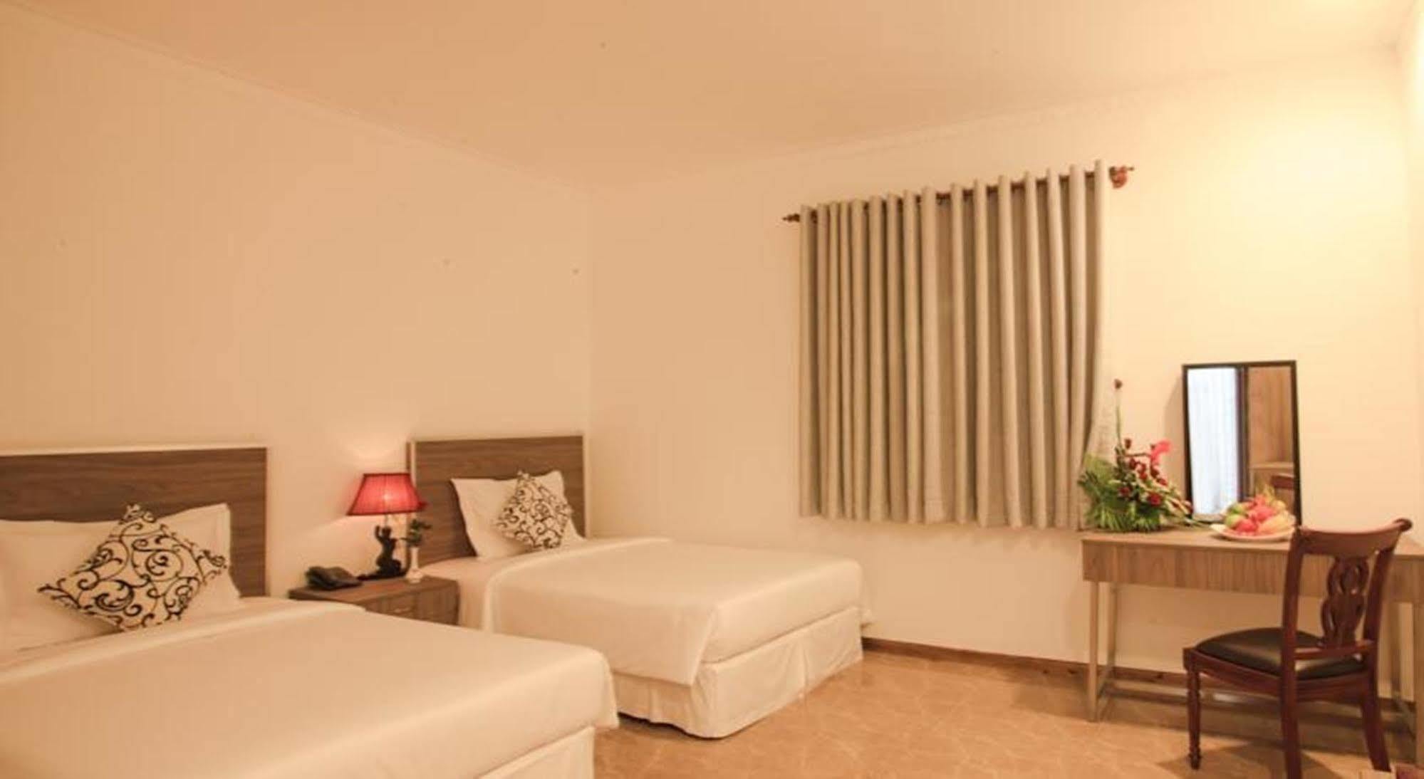 Den Long Do Hotel Να Τρανγκ Εξωτερικό φωτογραφία