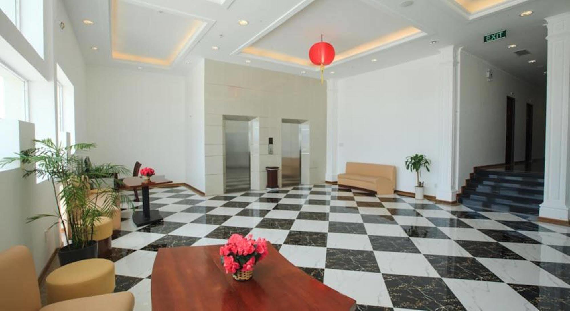 Den Long Do Hotel Να Τρανγκ Εξωτερικό φωτογραφία